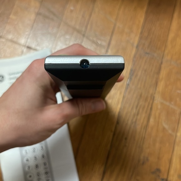 GE Silver Universal Remote Control NWOT - Picture 4 of 11